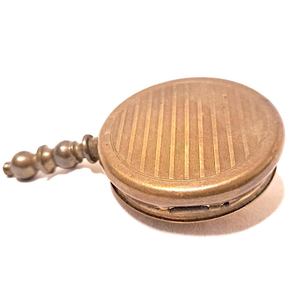 VINTAGE MINI BRASS POCKET ASHTRAY 3" Total in length - Picture 7 of 8